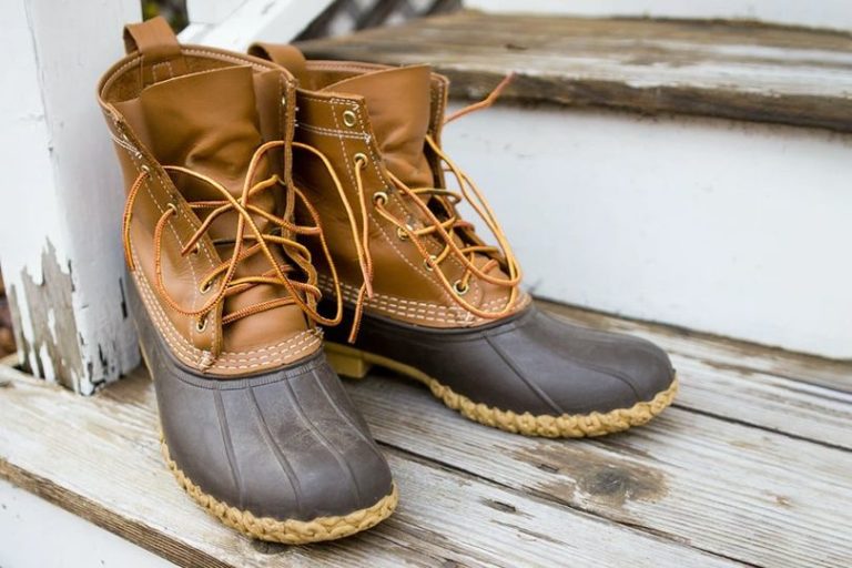 How To Tie Duck Boots? (For Beginners)